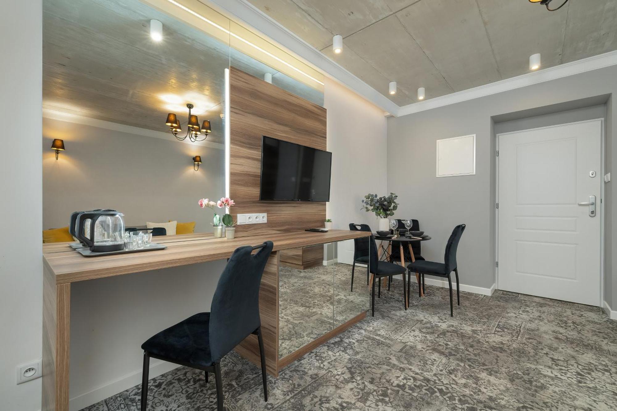Modern & Comfy Apartment Rakowicka 6 Cracow By Renters Cracovie Extérieur photo